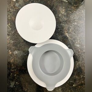 The Pampered Chef burger and slider press